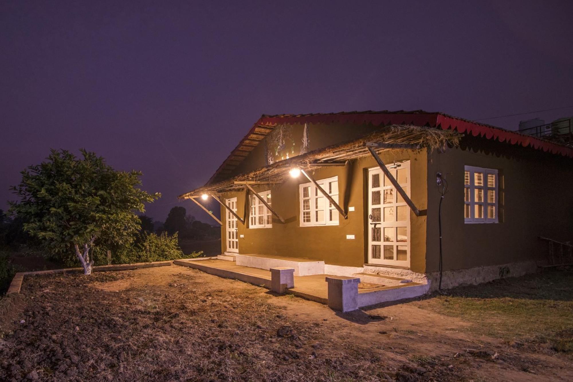 Wow Stayz2 Pachmarhi Foothill Cottages Bagian luar foto