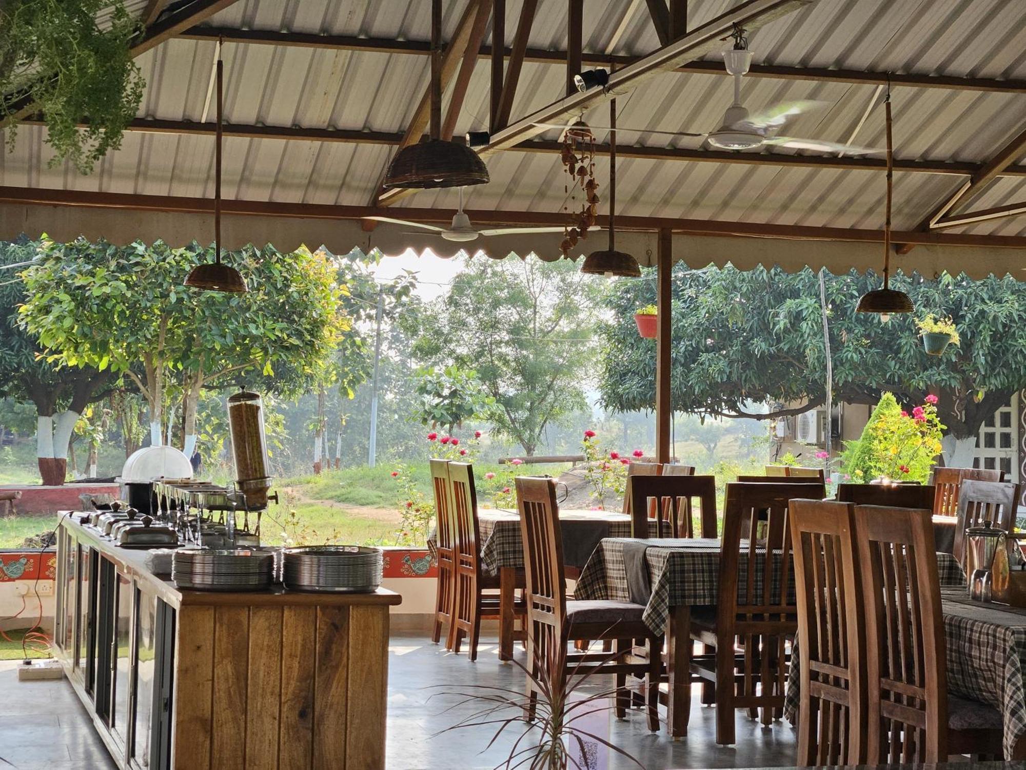 Wow Stayz2 Pachmarhi Foothill Cottages Bagian luar foto
