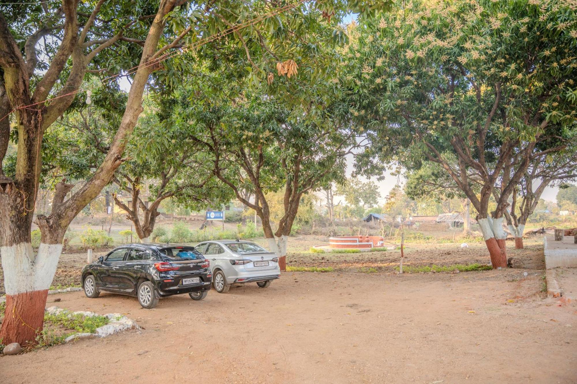 Wow Stayz2 Pachmarhi Foothill Cottages Bagian luar foto