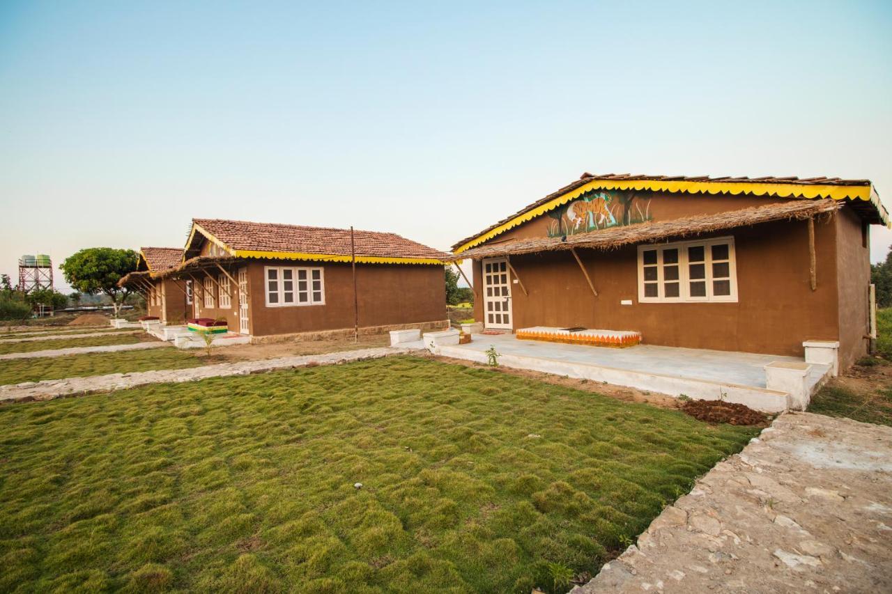 Wow Stayz2 Pachmarhi Foothill Cottages Bagian luar foto